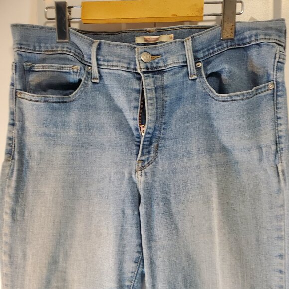 Levi' Slimming Straight Boot Cut size 16 light denim - Picture 3 of 4